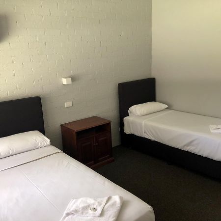 Bateau Bay Hotel ภายนอก รูปภาพ