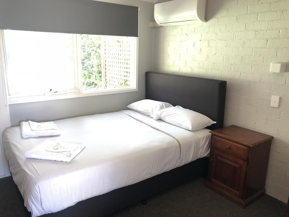 Bateau Bay Hotel ภายนอก รูปภาพ